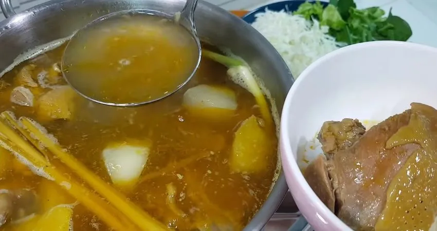 Cách Nấu Gà Hầm Sả Mềm Ngon, Ngọt Nước, Dễ Làm Tại Nhà 8 Gà Hầm Sả Thơm Ngon, Mềm Thịt Ngọt Nước