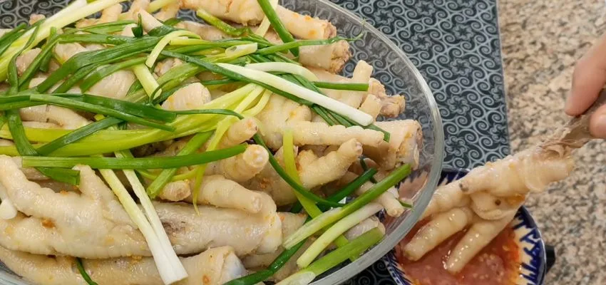 Thưởng Thức Món Chân Gà