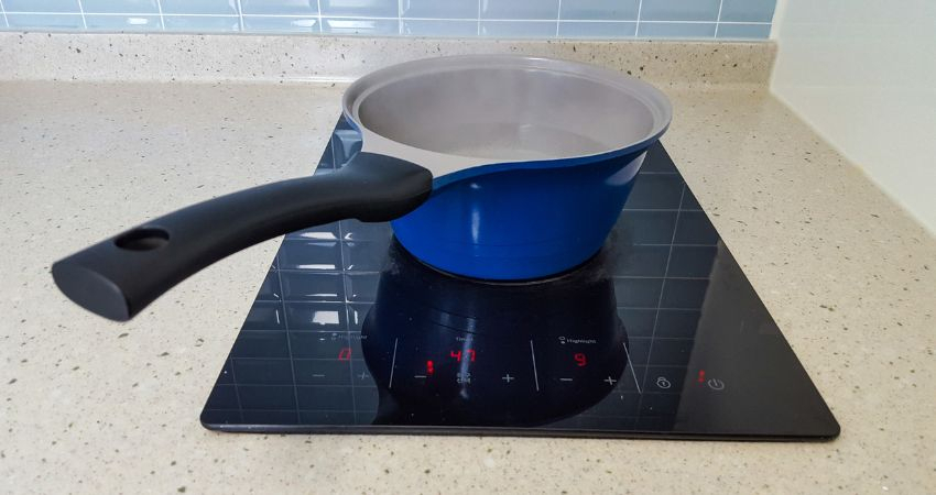 Giá Thay Mặt Kính Bếp Từ