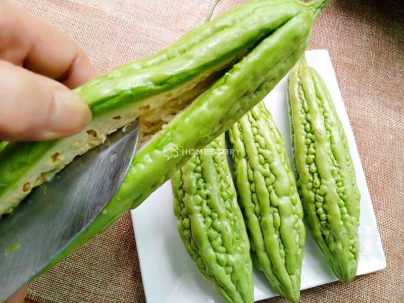 Sơ Chế Khổ Qua Đúng Cách Để Món Canh Bớt Đắng