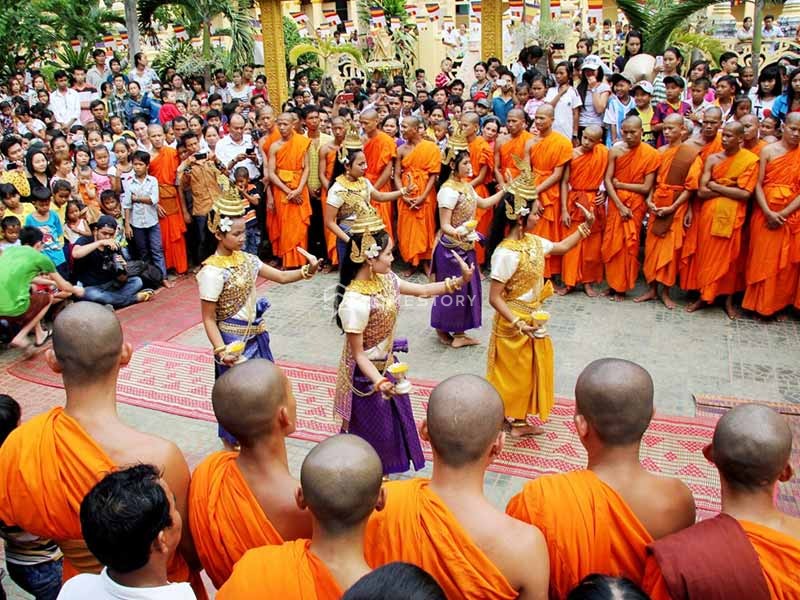 Ngày Thứ Hai Wonbof Của Lễ Hội Chol Chnam Thmay