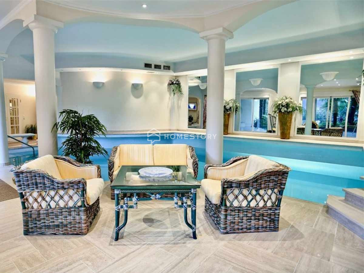 Bể Bơi Trong Biệt Thự Lake Lugano Ở Ticino - Thụy Sĩ