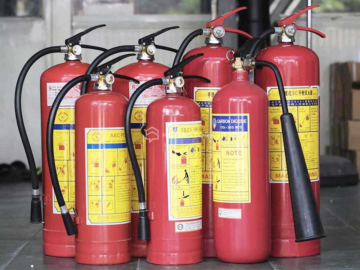 15 Biện Pháp An Toàn Phòng Chống Cháy Nổ Gia Đình Bạn Nên Biết 7 Bình chữa cháy chính là thiết bị PCCC cần thiết phòng chống cháy nổ trong gia đình