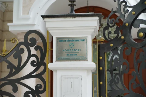 Biển tên Công ty Cổ phần HomeStory tại số 71 Đường số 8, phường An Nhơn