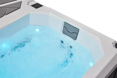 Bồn ngâm lạnh tại HomeStory