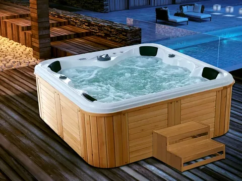 Bồn sục Jacuzzi tại HomeStory