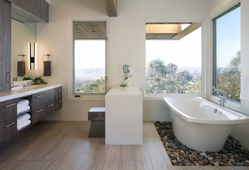 Bạn có thể tìm thấy rất nhiều bồn tắm nằm chất lượng tại Nội thất HomeStory