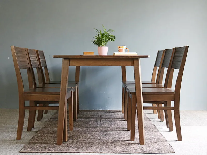 Mặt Trước Bộ Bàn Ghế Ăn Chữ Nhật Gỗ Cao Su Hòa Phát Ba702N