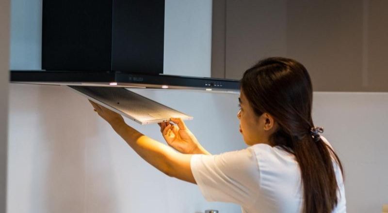 Cách lắp máy hút mùi đơn giản và đúng cách ngay tại nhà