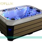 Bồn Tắm Jacuzzi Massage Acrylic Rudylux RD-808A Chữ Nhật Độc Lập