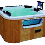 mat-truoc-bon-tam-jacuzzi-massage-arylic-monaco-mc-7116-vuong-doc-lap.jpg